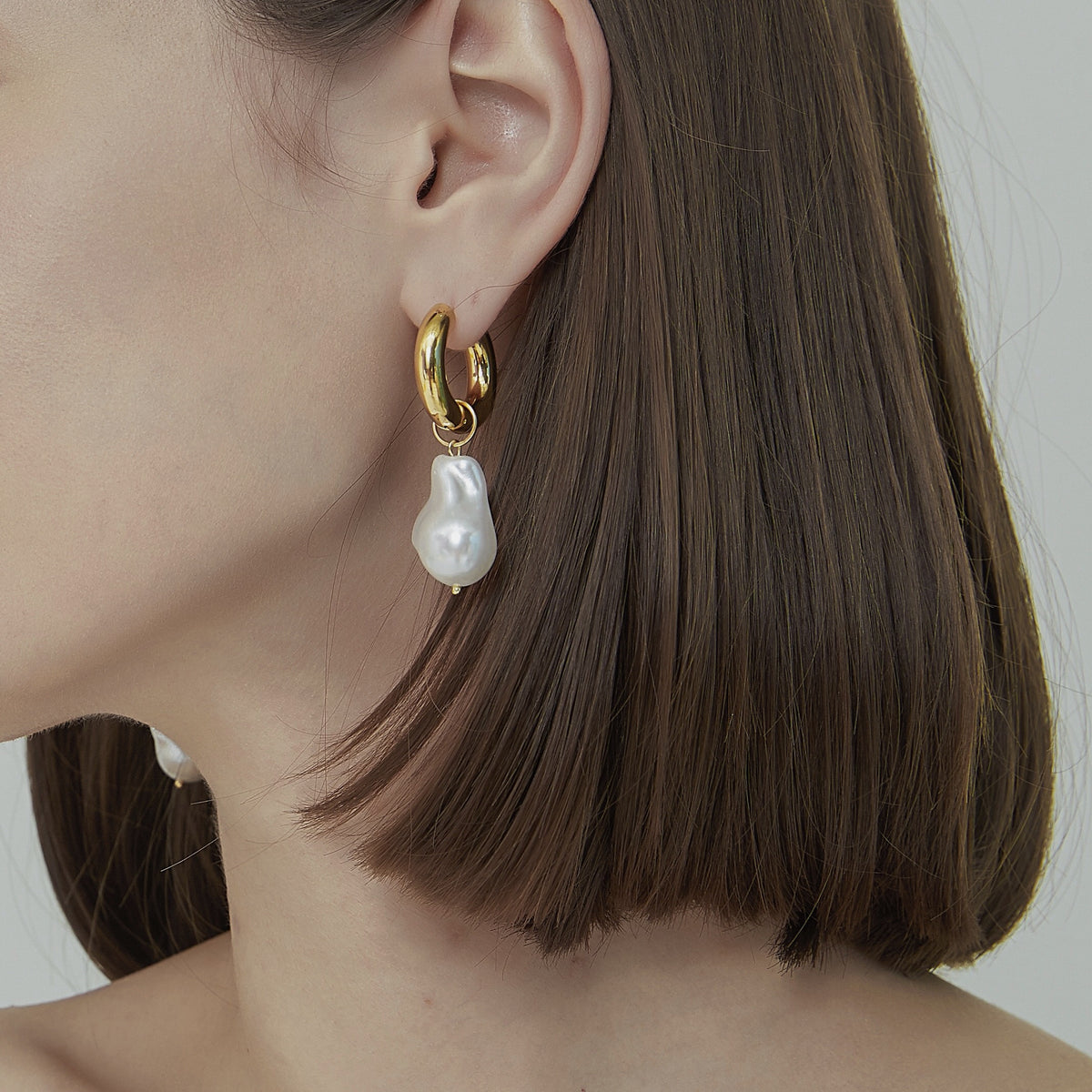 【Shapes Studio】Victoria Pearl Dropピアス Victoria Pearl Drop Earrings – Shapes Studio